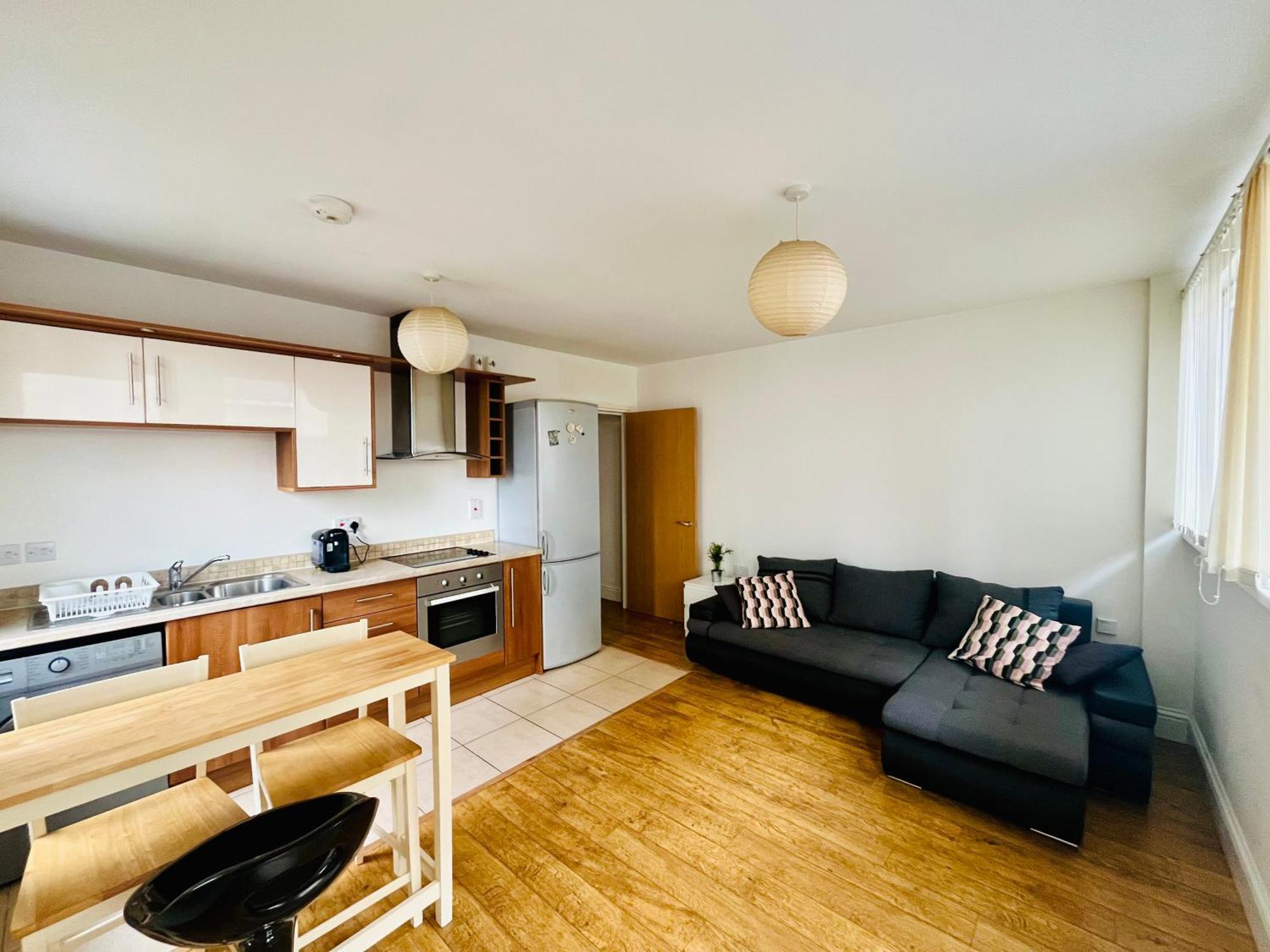 London Modern Flat Near Transports Apartment Exterior photo